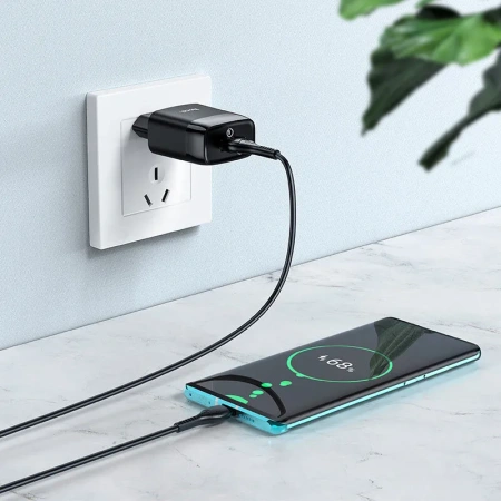 СЗУ HOCO C72Q USB-С, QC3.0, чёрное